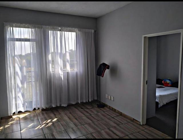 2 BEDROOM APARTMENT FOR SALE IN AUCKLAND PARK